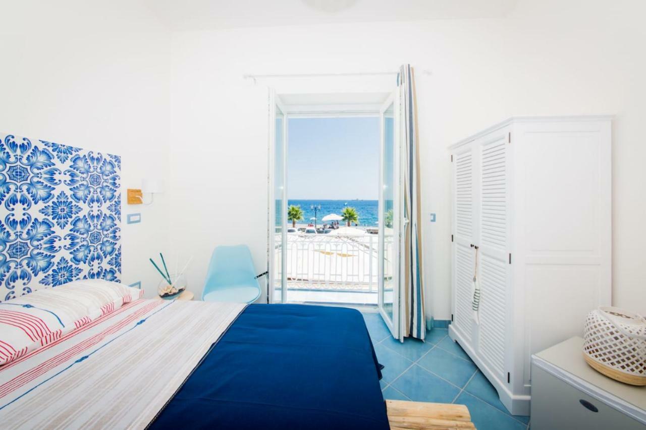Hotel Zagma Un Passo Dal Mare Canneto  Exterior foto